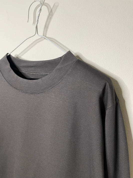 Stretch Ponte Blend , 69% Rayon 29% NYLON 2% POLYURETHANE, #VLR722095, LS CREW, GREY