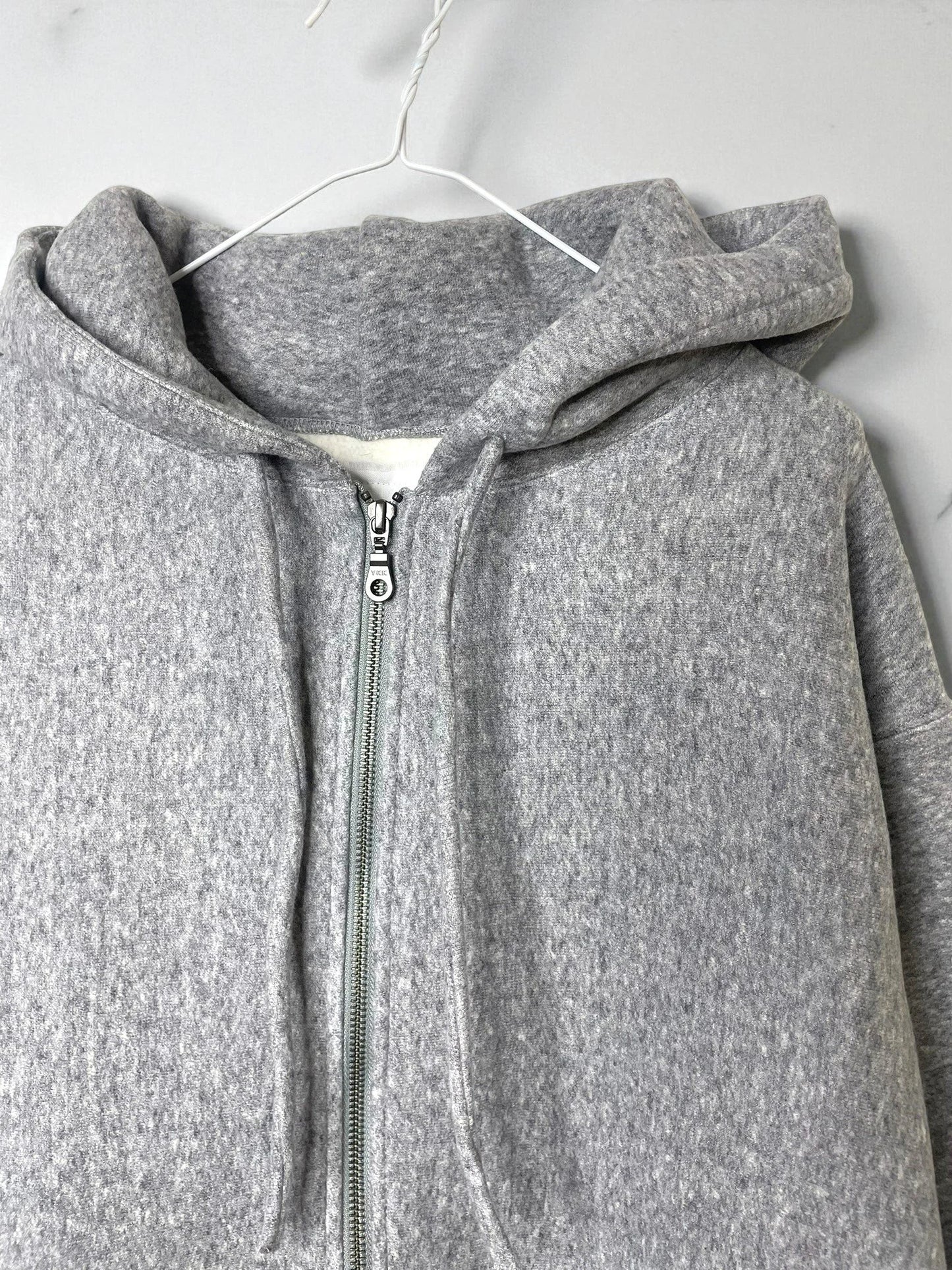 112976ZIP-HTCH-Photoroom (1).jpg