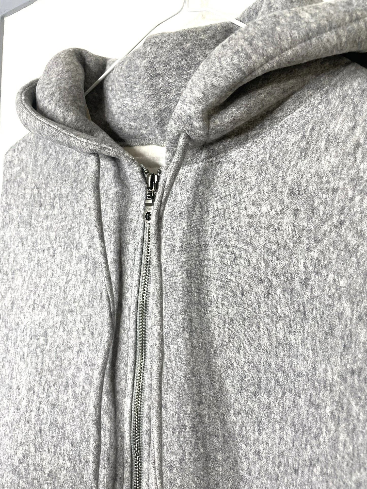 112976ZIP-HTCH-Photoroom (2).JPEG