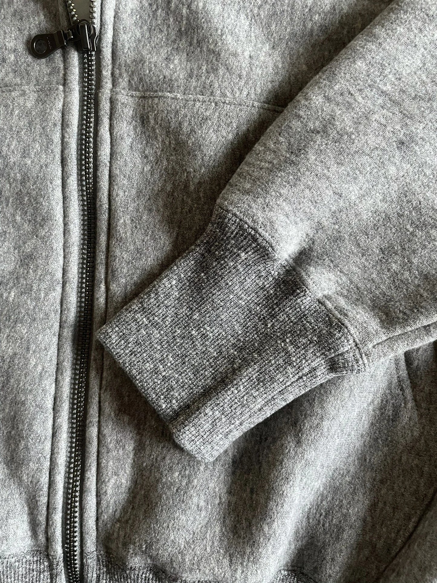 112976ZIP-HTCH (6).JPEG