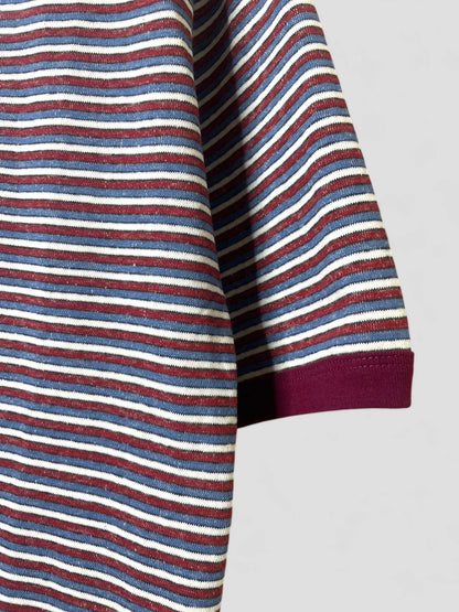 _1520086 red-Photoroom (2).jpg