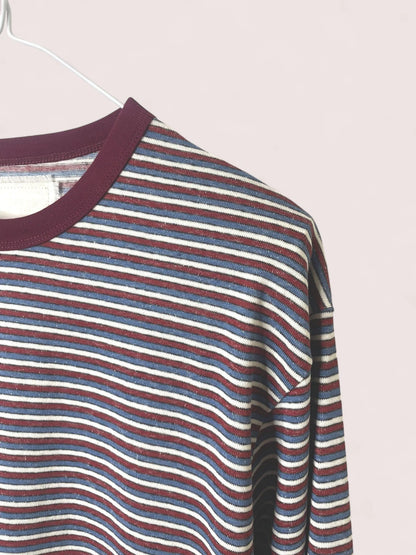 1520087 red-Photoroom (1).jpg