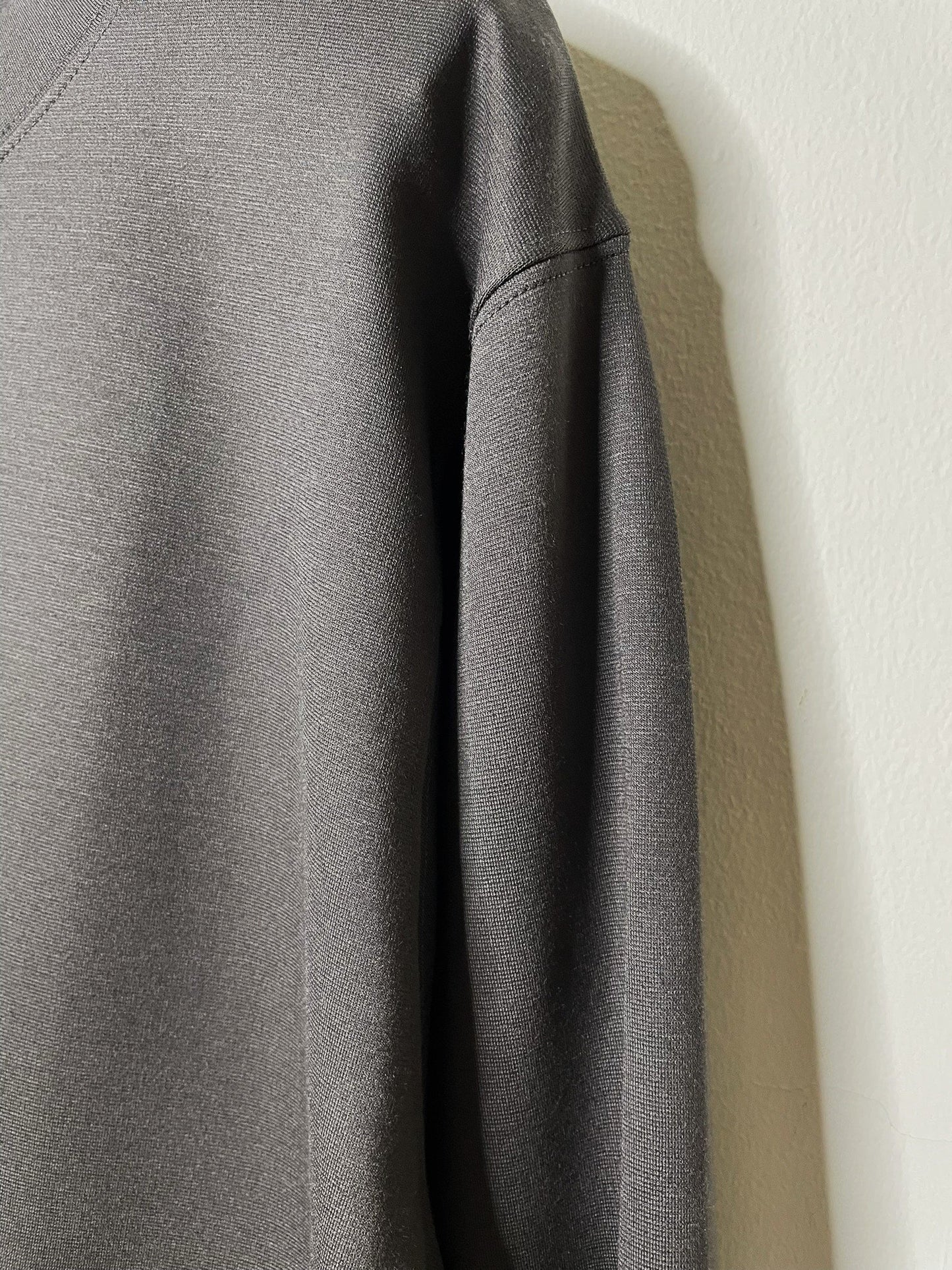 Stretch Ponte Blend , 69% Rayon  29% NYLON  2% POLYURETHANE, #VLR722095, LS CREW, GREY