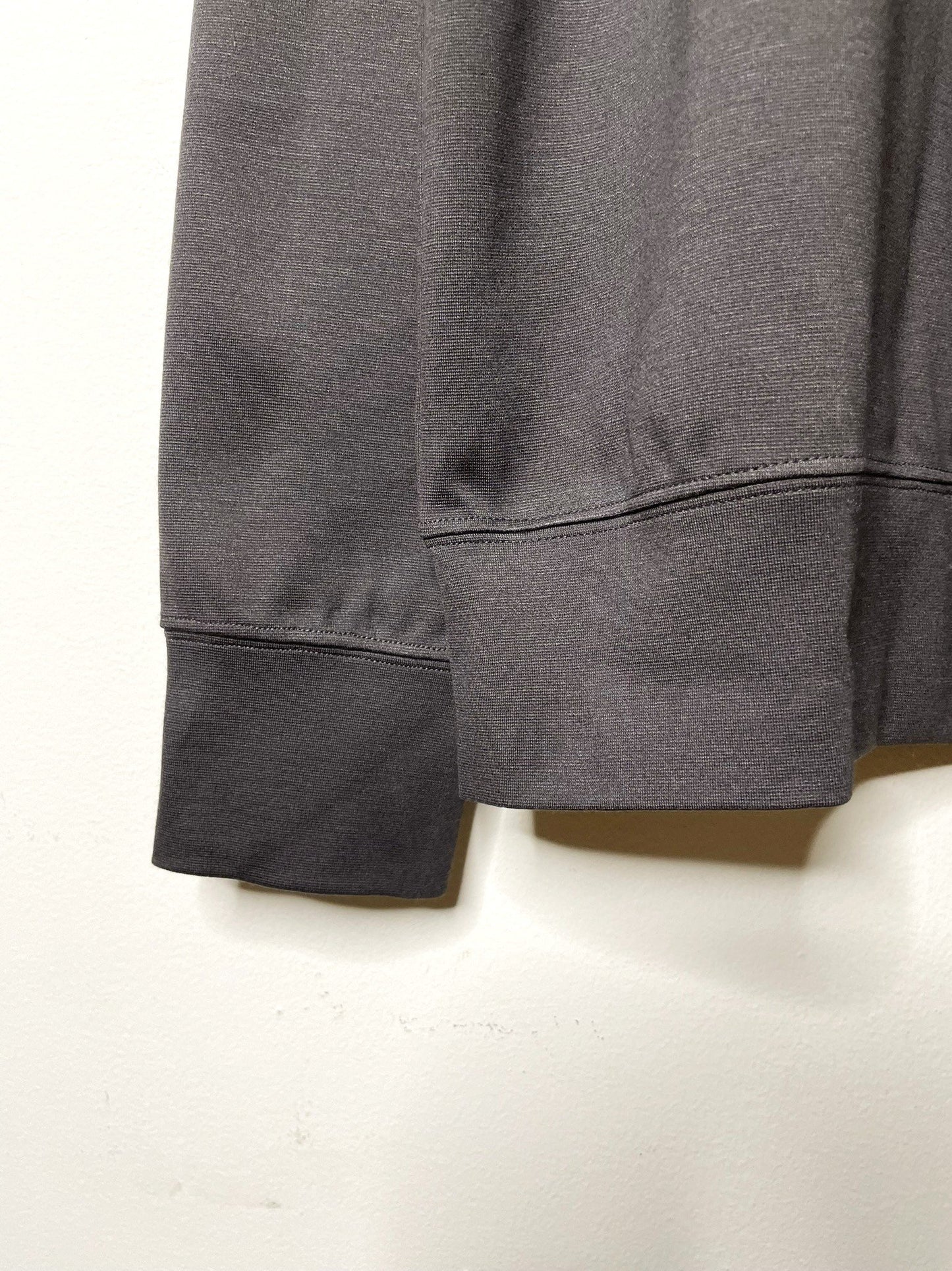 Stretch Ponte Blend , 69% Rayon  29% NYLON  2% POLYURETHANE, #VLR722095, LS CREW, GREY