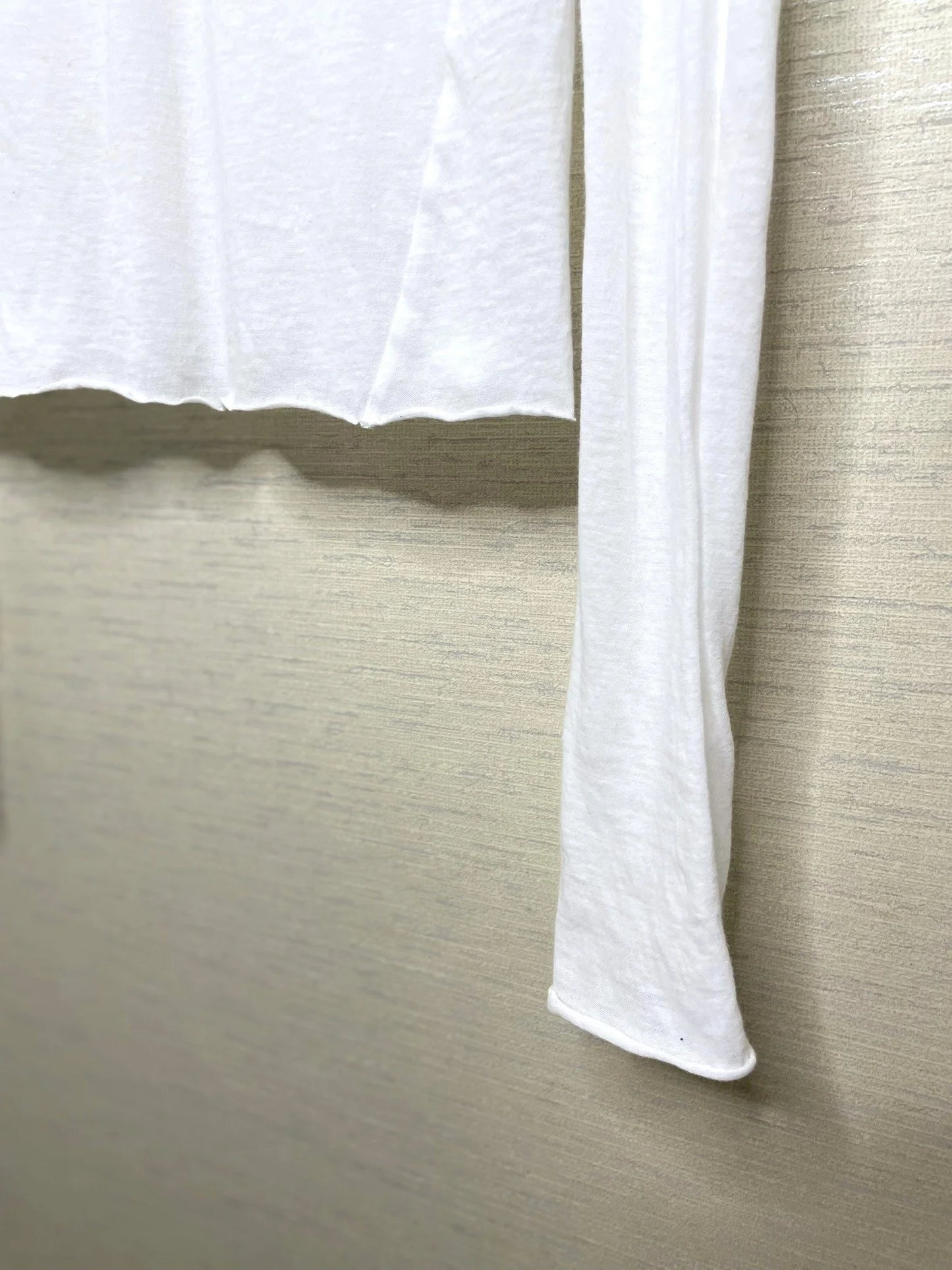 Hi-Soft Jersey . INNER LAYER LS CREW, 55%COTTON/45%NYLON, 852-904, WHITE