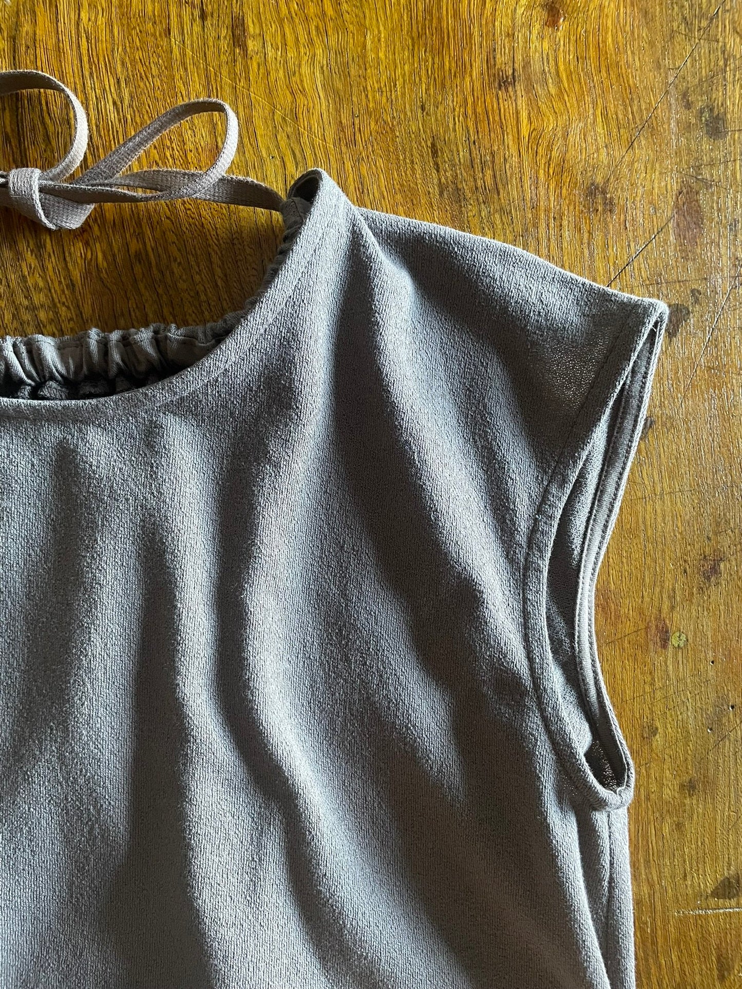 COTTON CRAPE, NO SLEEVE TOP, #851-895  cotton 100%, SAND KHAKI, SIZE2(one size)