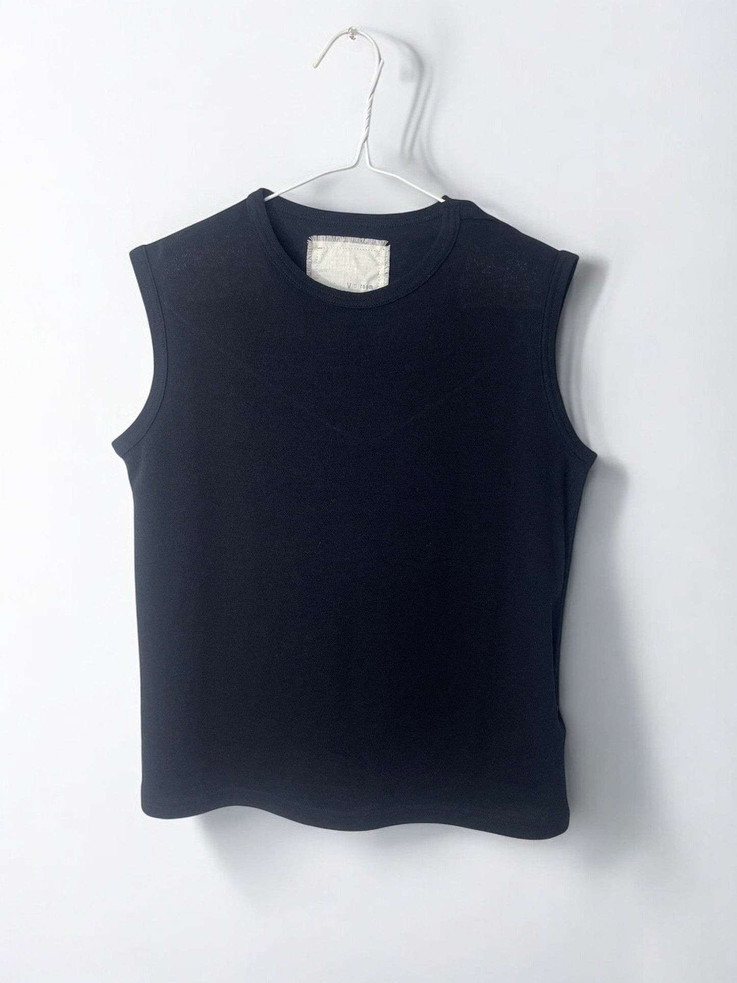 COTTON CRAPE, SIDE  NECK SLIT TANKTOP, #851-892  cotton 100%,BLACK,  OS