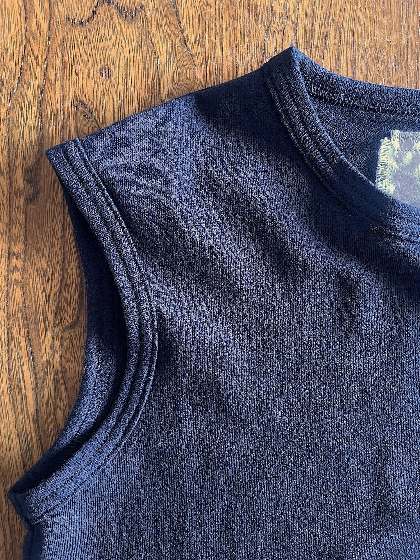 COTTON CRAPE, SIDE  NECK SLIT TANKTOP, #851-892  cotton 100%, NAVY